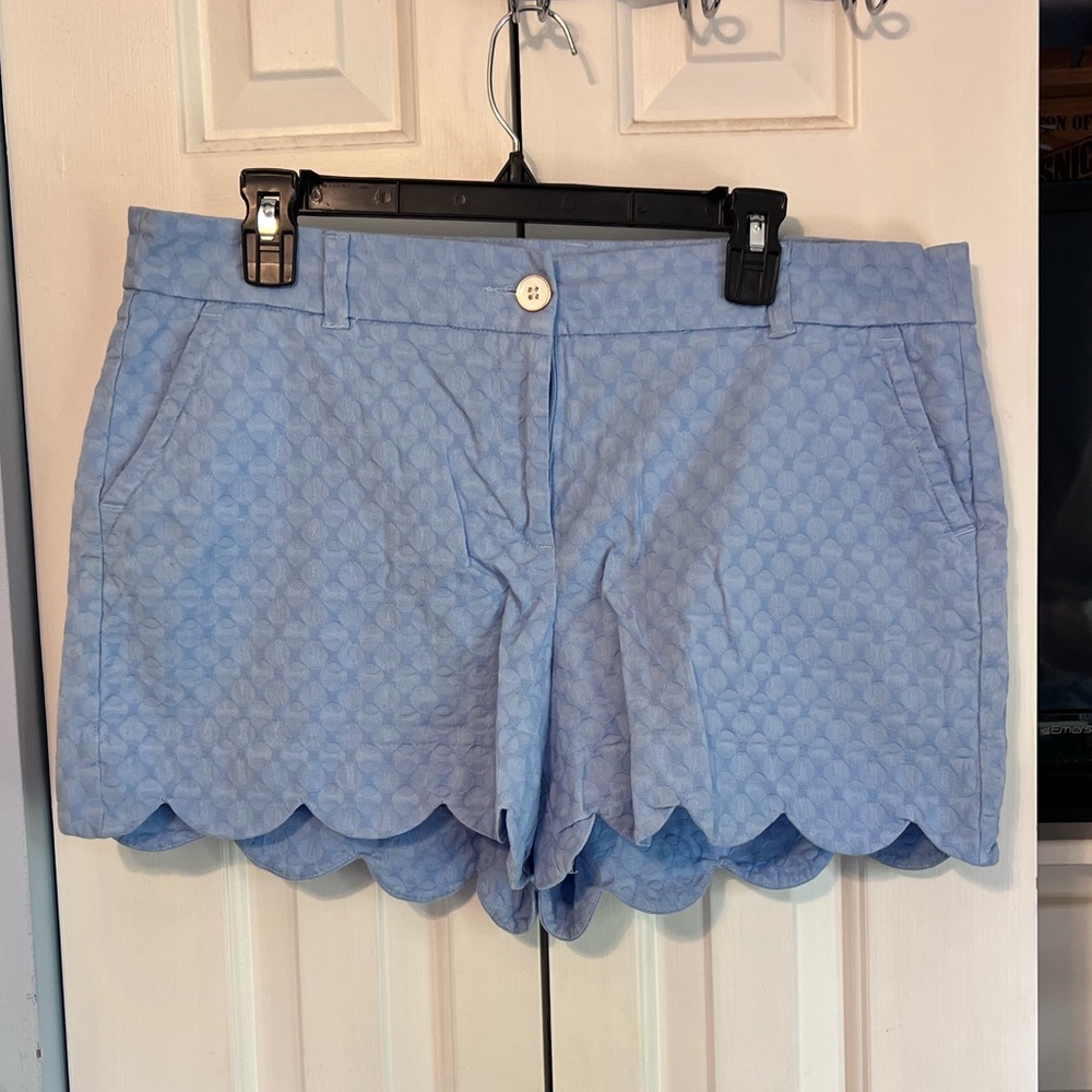 Crown and Ivy Scalloped Shorts